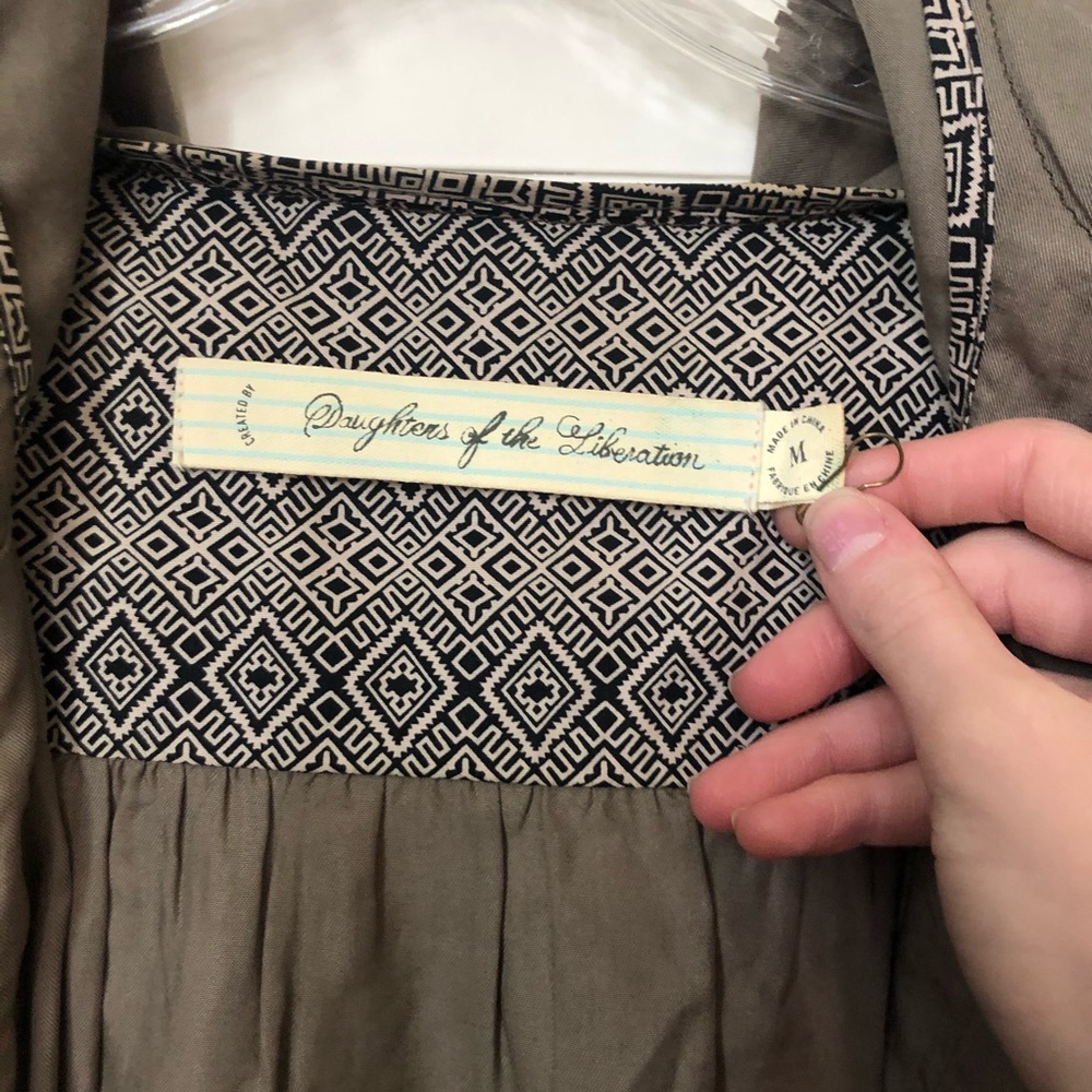 Green jacket - Picture 2 of 4